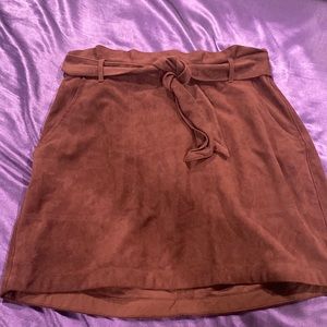 ABERCROMBIE&FITCH small faux suede mini skirt with ties and pocket. Zip closure